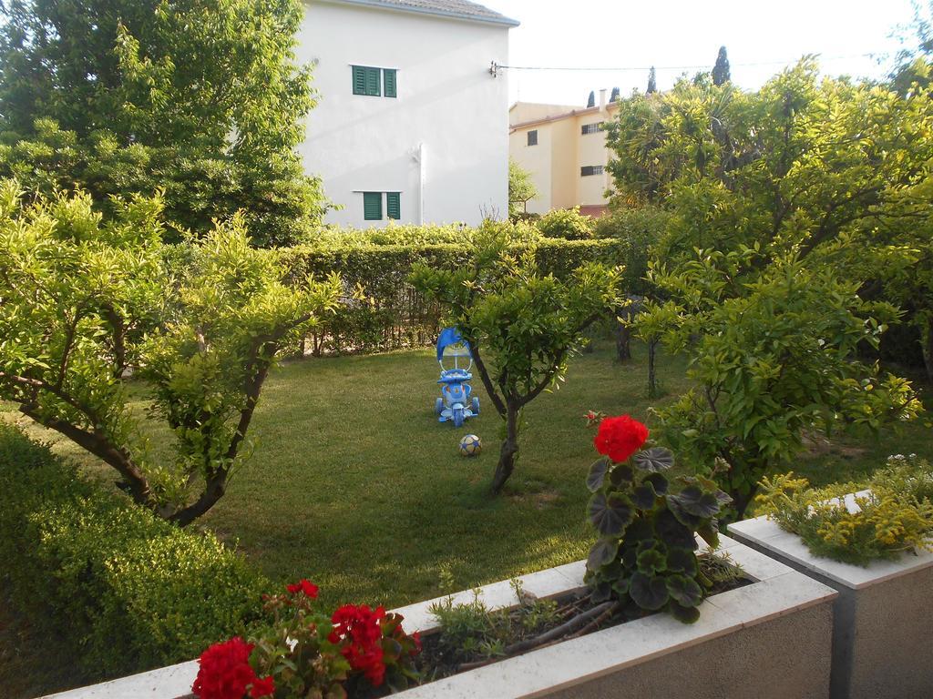 Apartment Cherry Kaštela エクステリア 写真