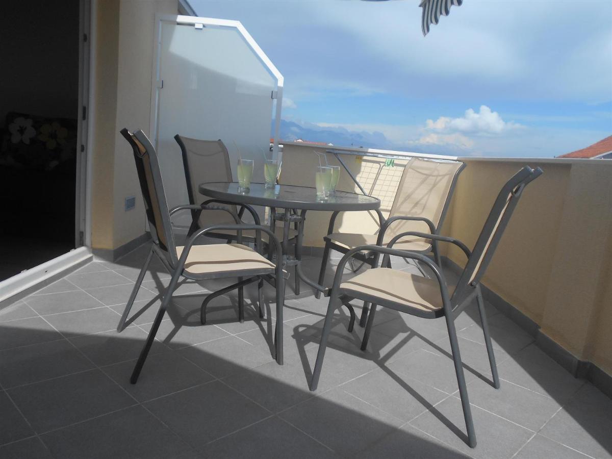 Apartment Cherry Kaštela エクステリア 写真
