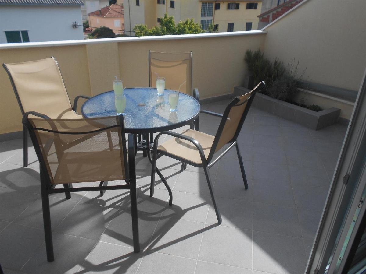 Apartment Cherry Kaštela エクステリア 写真