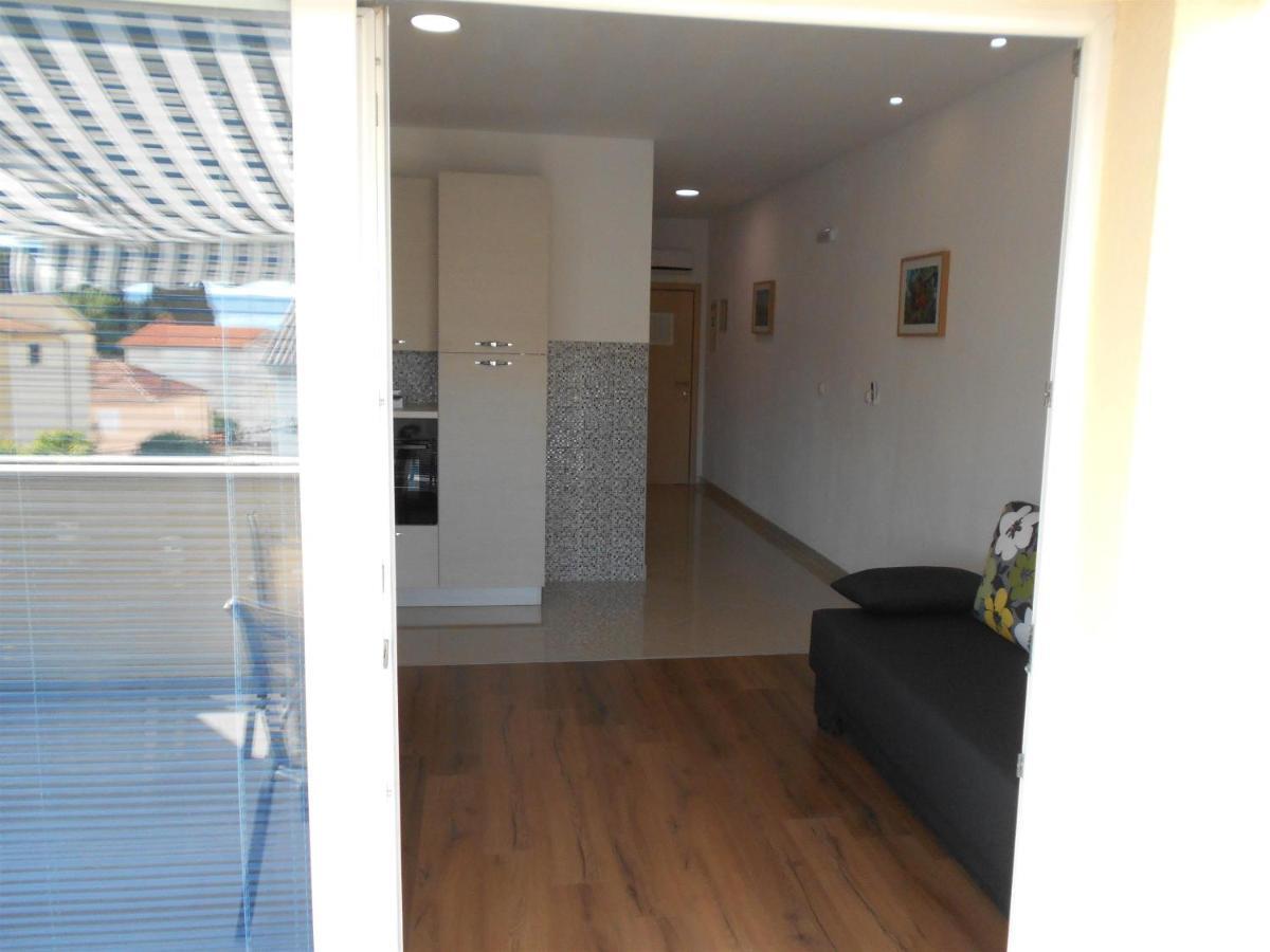 Apartment Cherry Kaštela エクステリア 写真