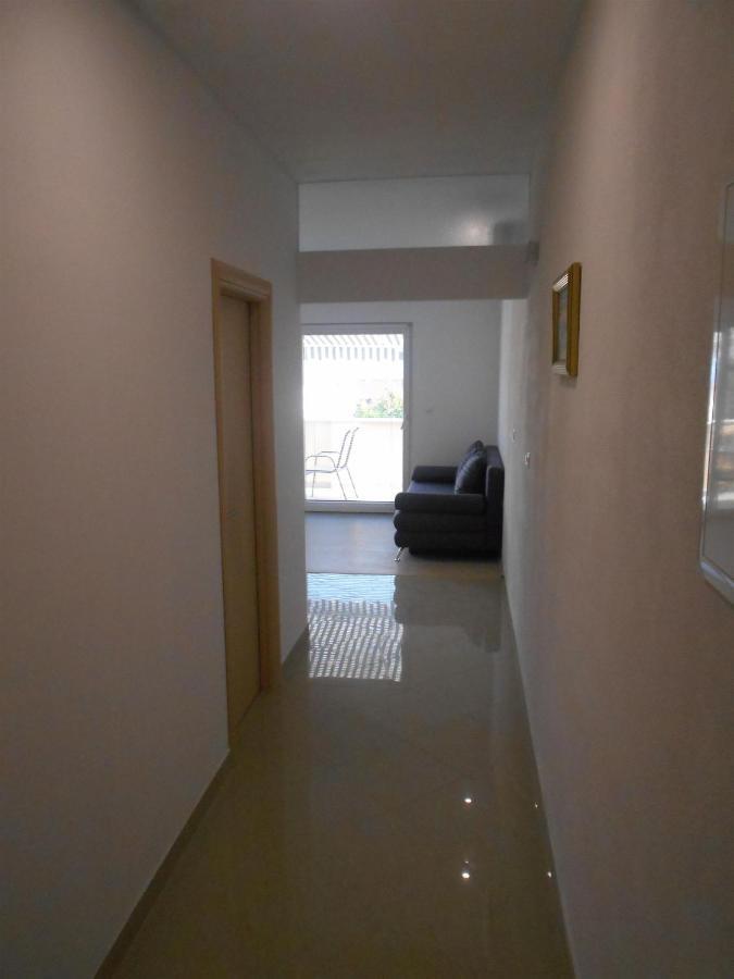 Apartment Cherry Kaštela エクステリア 写真