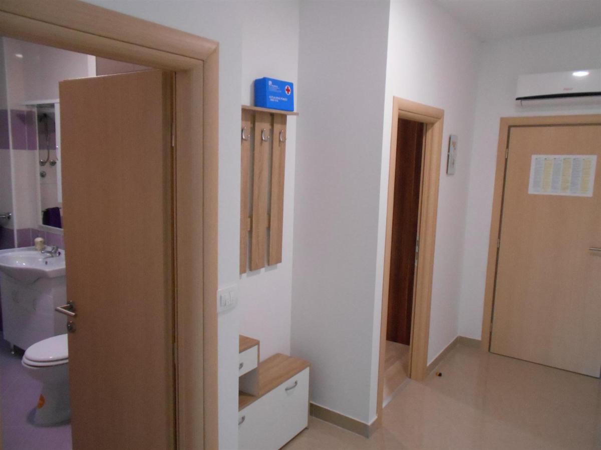 Apartment Cherry Kaštela エクステリア 写真